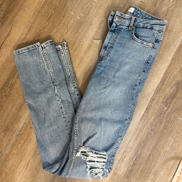Zara Straight Leg Jeans - Picture 2 of 4